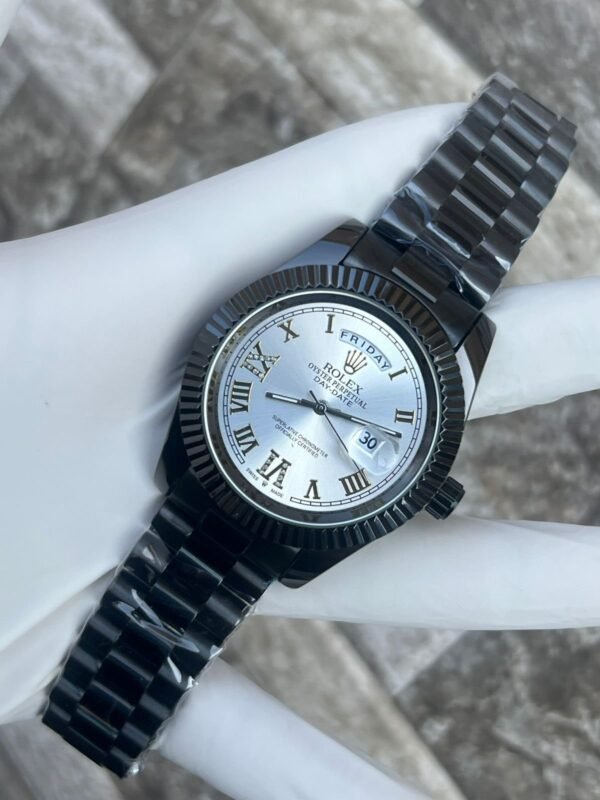 Elegant Day-date watch